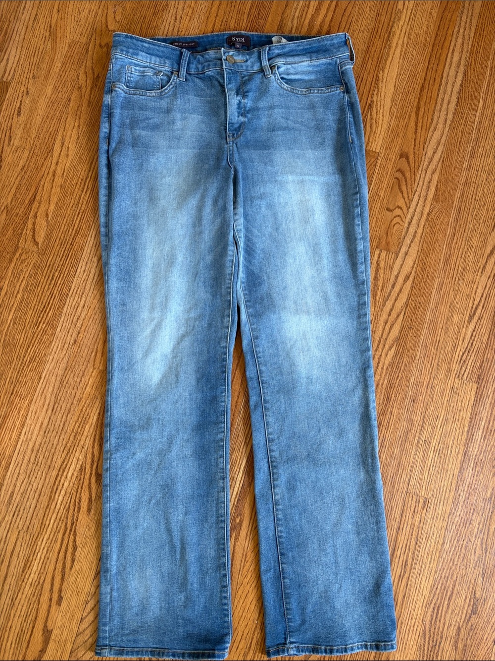 NYDJ Women's Straight Leg Jeans in Light Blue Wash